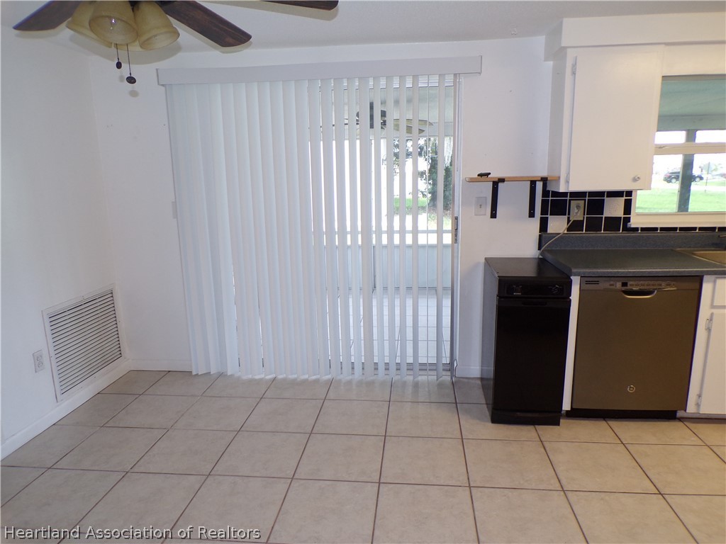 232 Lakeside Road Sebring, FL 33870 - Photo 18 of 33 Gallery Image 18