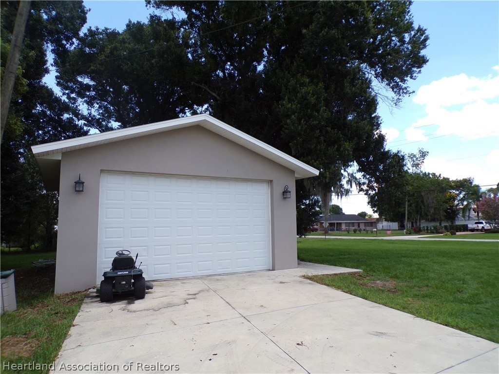 232 Lakeside Road Sebring, FL 33870 - Photo 23 of 33 Gallery Image 23