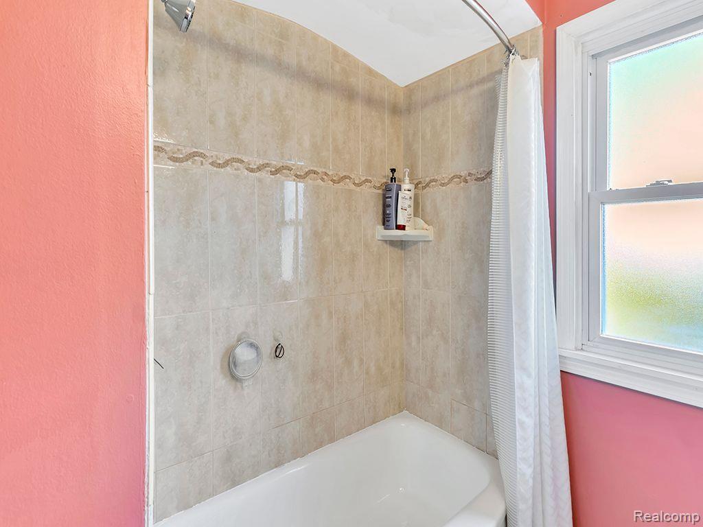 3230 Harding Street Dearborn, MI 48124 - Photo 31 of 37 Gallery Image 31