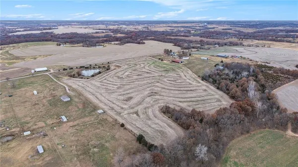 $225,000 | 3479 Northeast Dixon Road, Turney, MO 64493