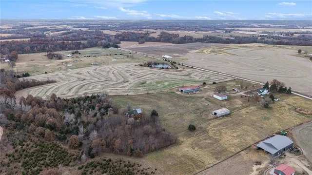 $225,000 | 3479 Northeast Dixon Road, Turney, MO 64493