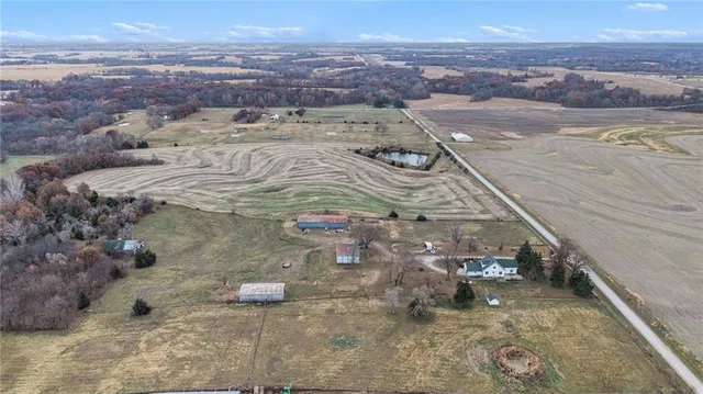 $225,000 | 3479 Northeast Dixon Road, Turney, MO 64493