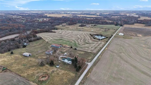 $225,000 | 3479 Northeast Dixon Road, Turney, MO 64493