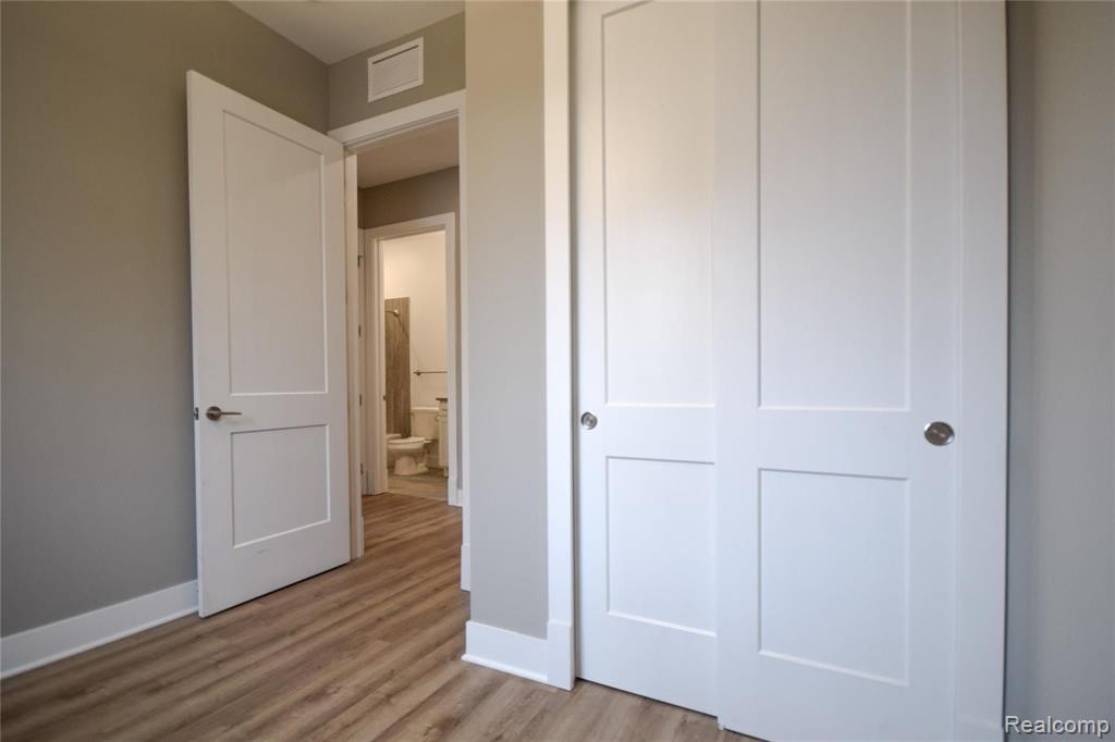 1401 South Rochester Road, Unit 203 Rochester, MI 48307 - Photo 13 of 17