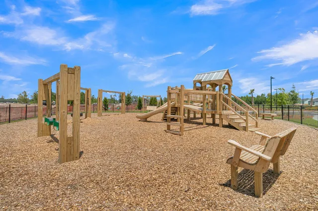 $475,000 | 228 Fiddleback Drive, Summerville, SC 29486