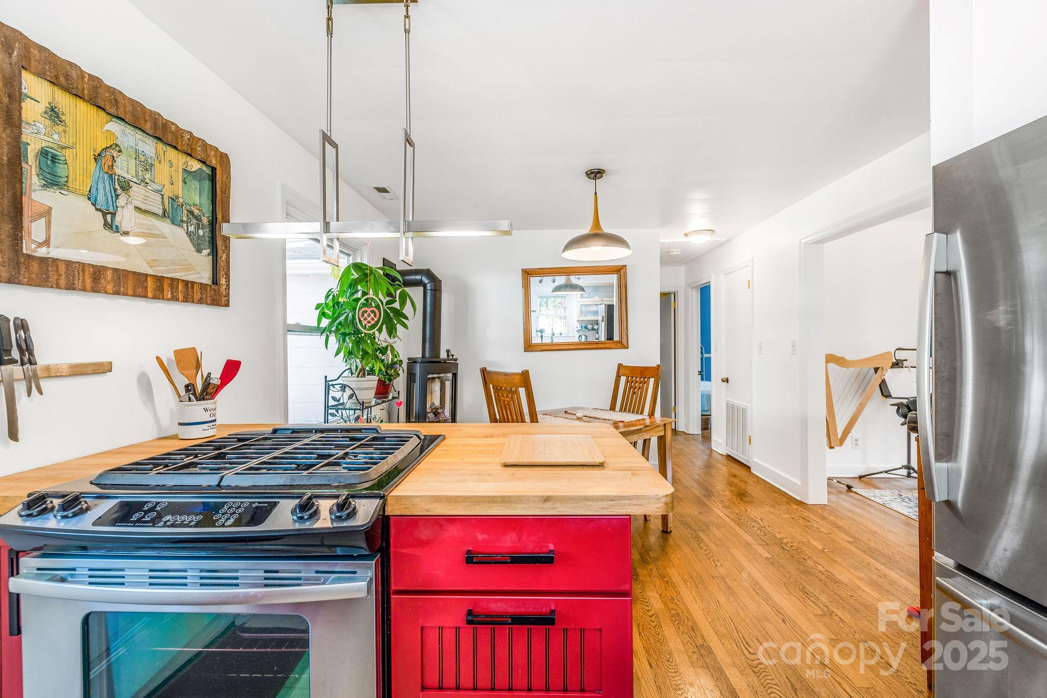 139 Beverly Road Asheville, NC 28805 - Photo 22 of 46 Gallery Image 22