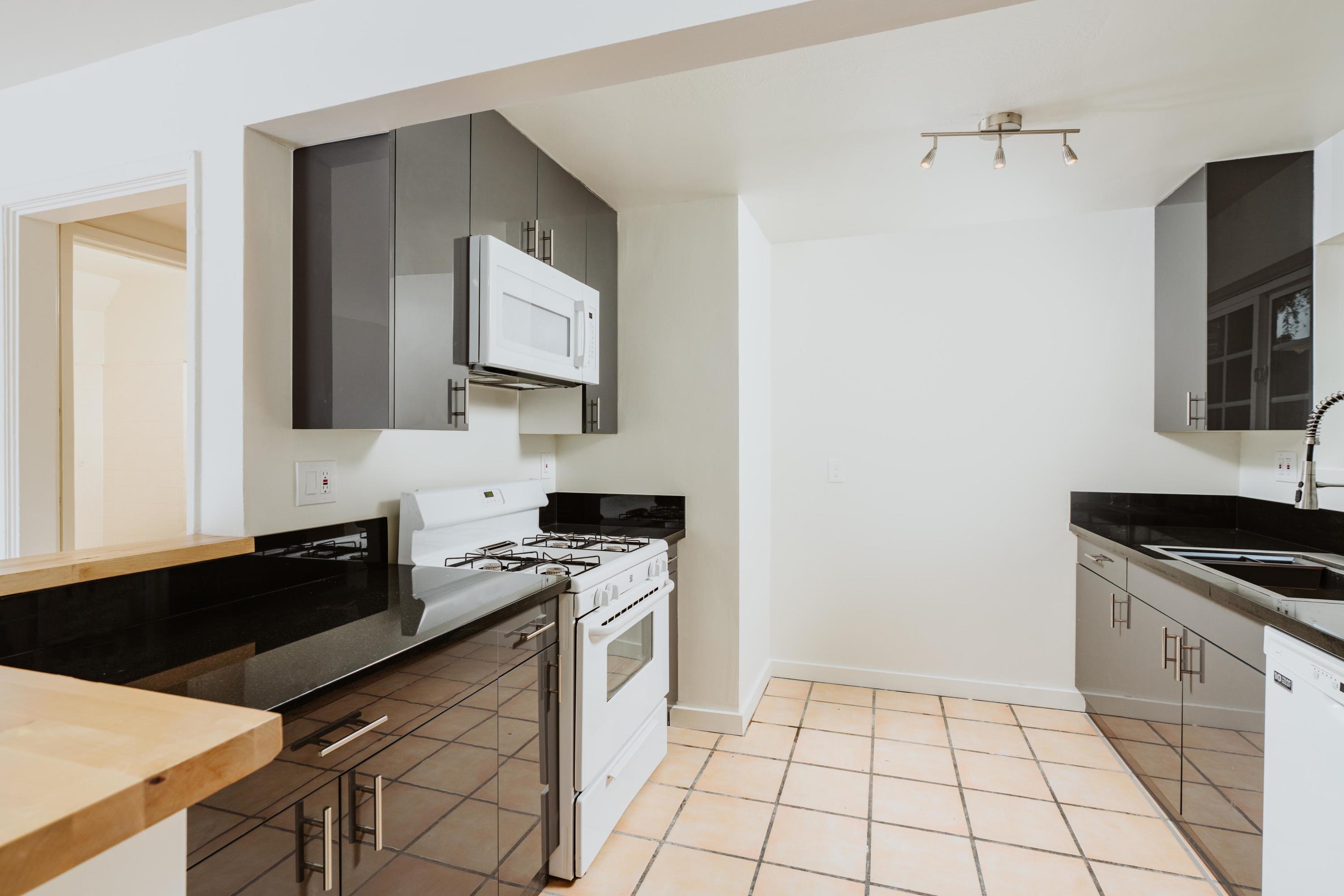 6509 Pardall Road Isla Vista, CA 93117 - Photo 4 of 8 kitchen