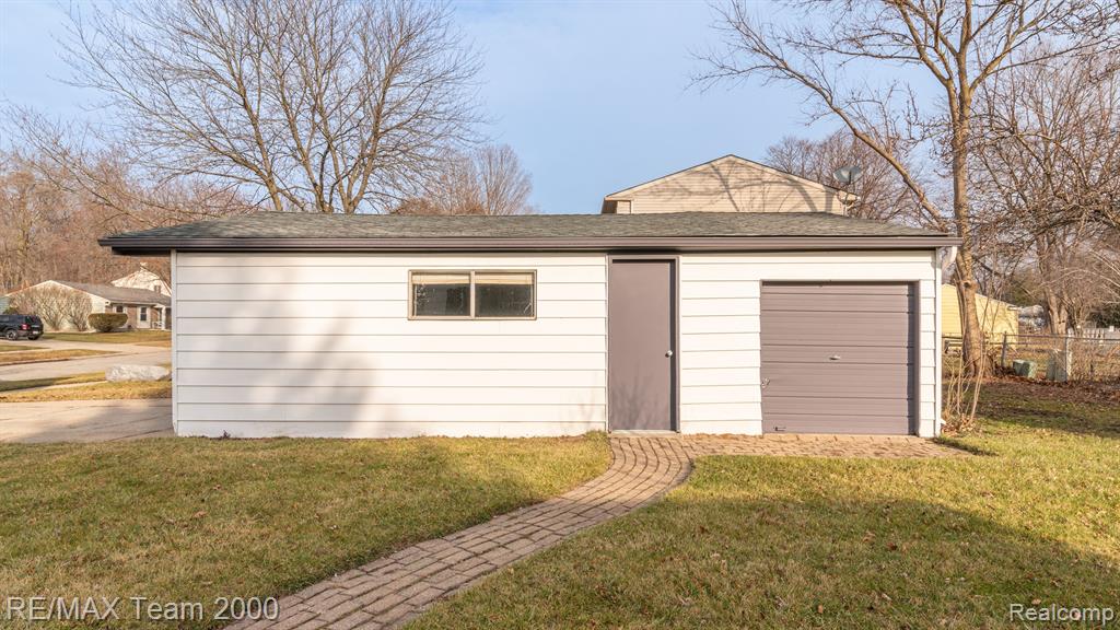 44820 Joy Road Plymouth, MI 48170 - Photo 8 of 41