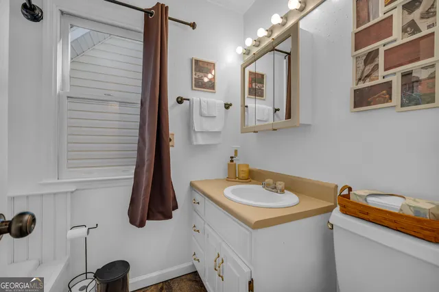 a view of a backyard of the house