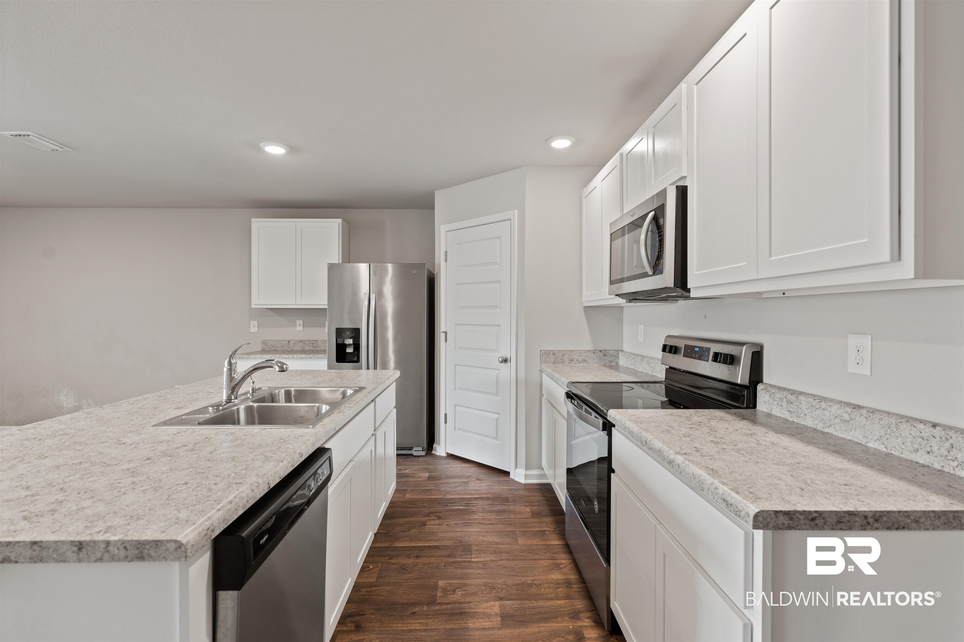 227 Landing Drive Foley, AL 36535 - Photo 8 of 32