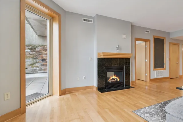 $365,000 | 333 West Mifflin Street, Unit 4090, Madison, WI 53703