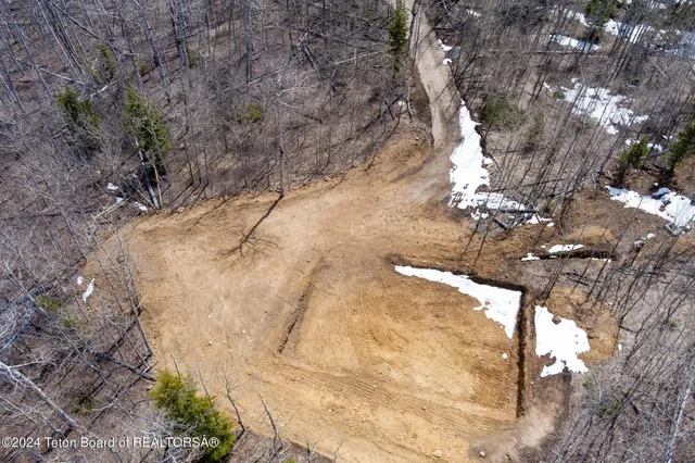 $565,000 | 5 Black Butte Trail, Cora, WY 82925