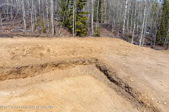 $565,000 | 5 Black Butte Trail, Cora, WY 82925