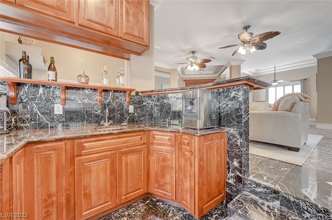 1998 Whitneys Dream Avenue Logandale, NV 89021 - Photo 11 of 70