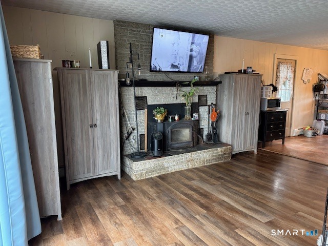 86 Tracy Road Canterbury, CT 06331 - Photo 13 of 33 Wood Stove in Living Room