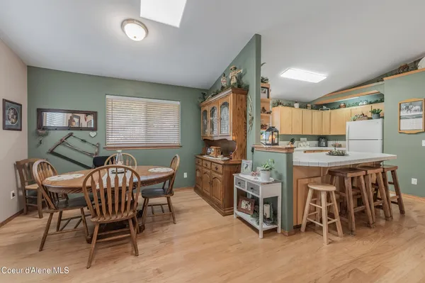 $518,000 | 251 East Park Avenue, Harrison, ID 83833