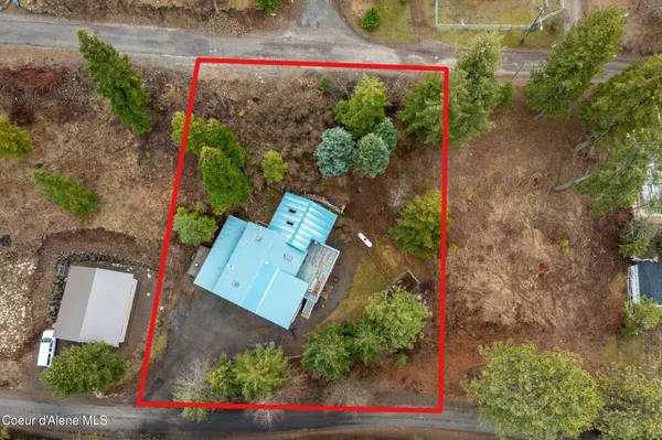 $518,000 | 251 East Park Avenue, Harrison, ID 83833