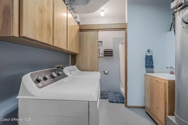 $518,000 | 251 East Park Avenue, Harrison, ID 83833