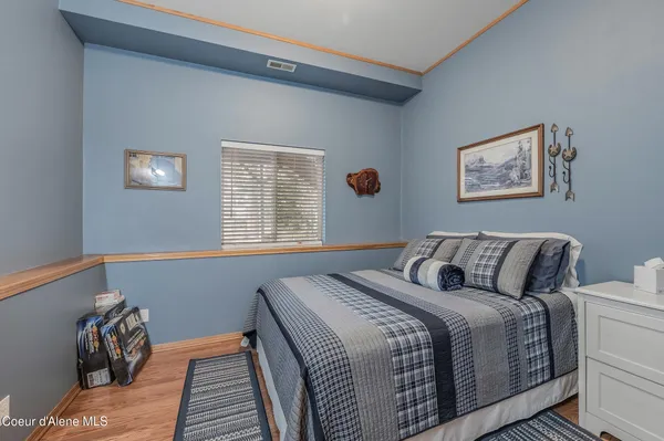 $518,000 | 251 East Park Avenue, Harrison, ID 83833