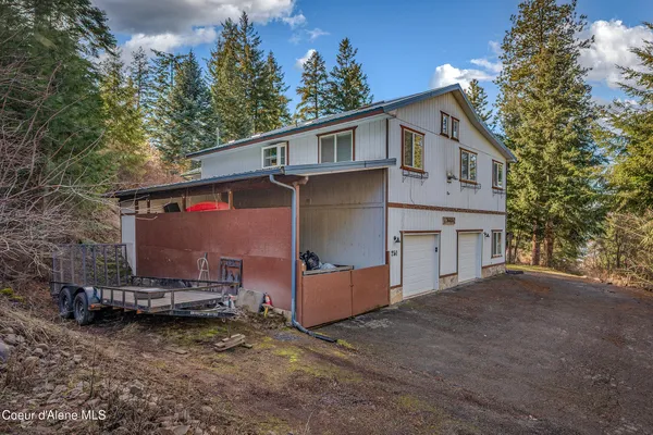 $518,000 | 251 East Park Avenue, Harrison, ID 83833