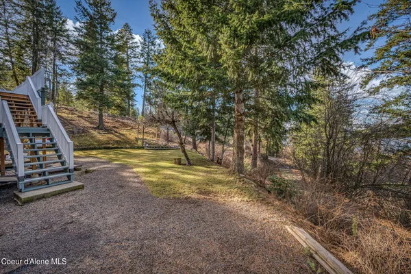 $518,000 | 251 East Park Avenue, Harrison, ID 83833