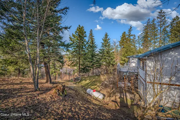 $518,000 | 251 East Park Avenue, Harrison, ID 83833