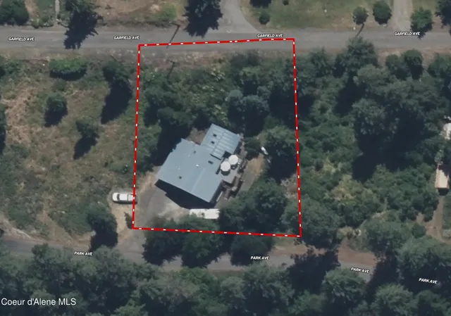 $518,000 | 251 East Park Avenue, Harrison, ID 83833