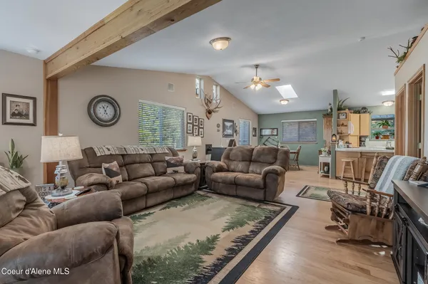 $518,000 | 251 East Park Avenue, Harrison, ID 83833