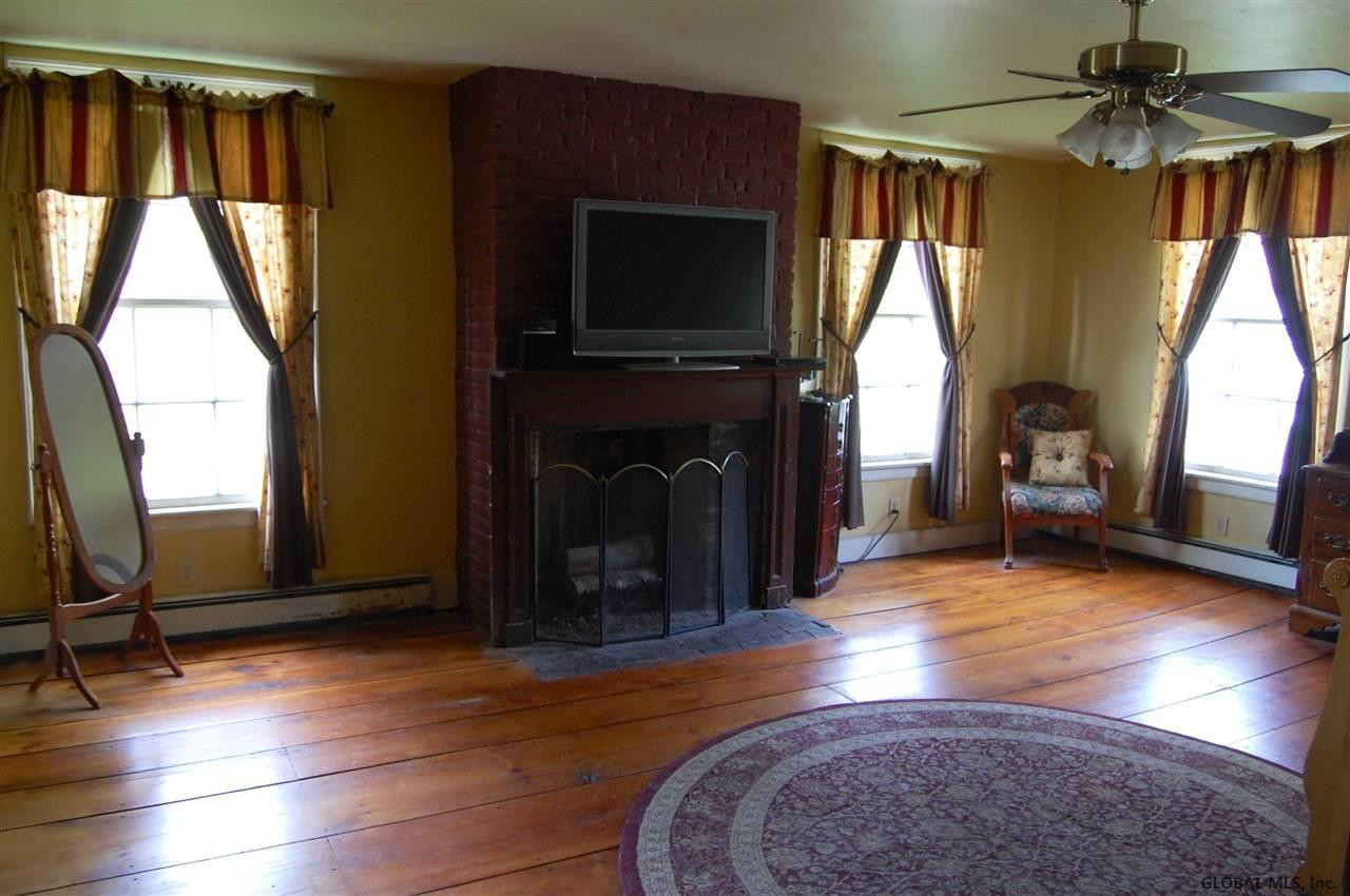 585 River Road Schodack, NY 12156 - Photo 3 of 13 Photo 3