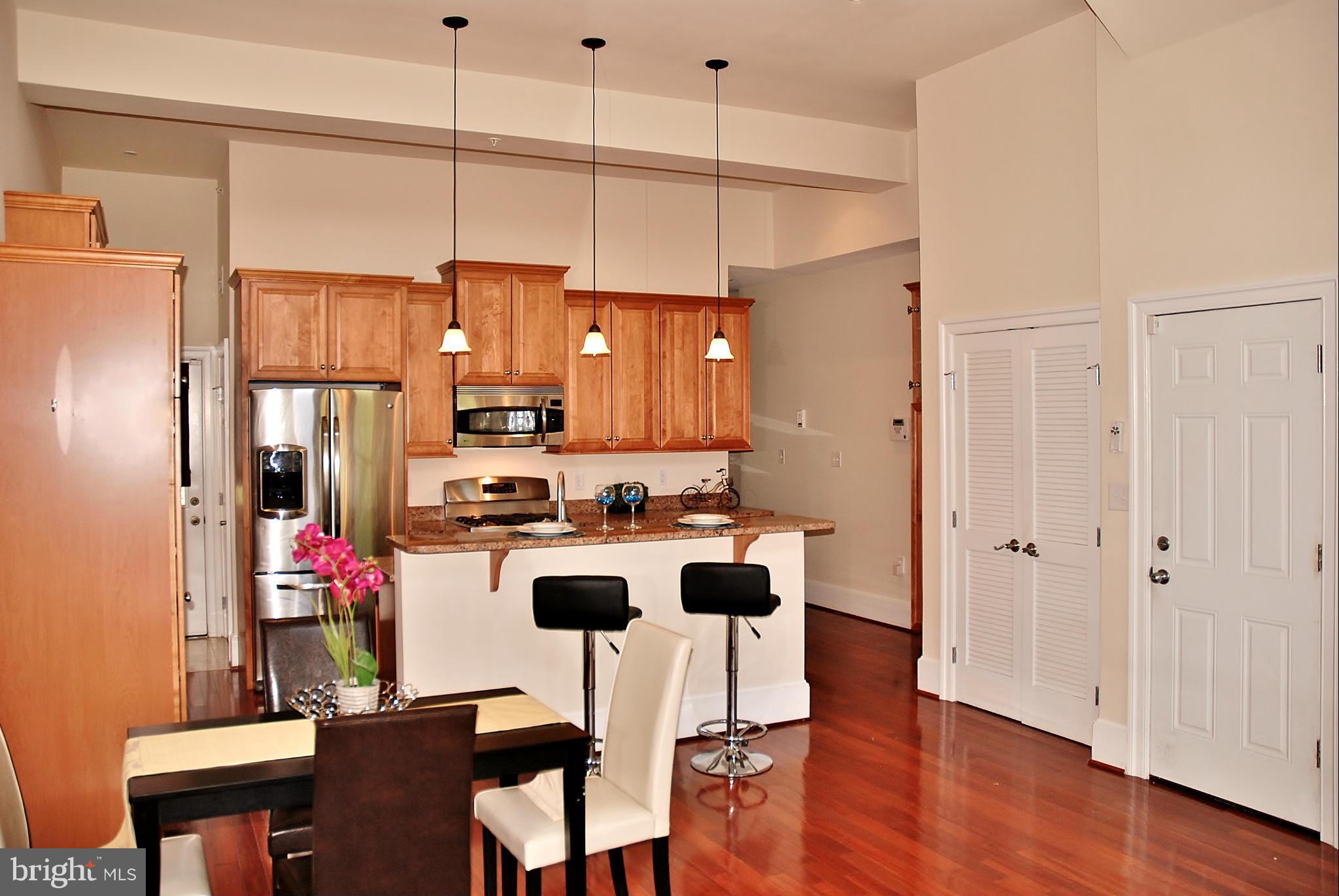 Kitchen Dining and Breakfast Nook