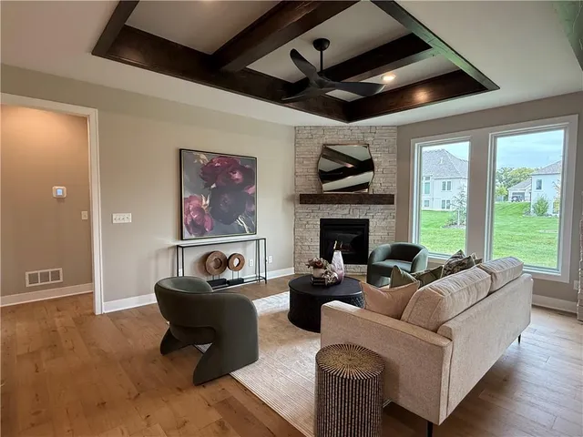 $535,000 | 4133 Northeast Dearborn Lane, Lee's Summit, MO 64064