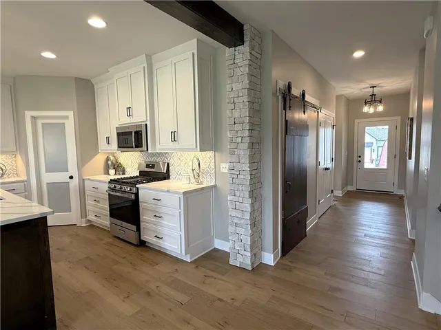 $535,000 | 4133 Northeast Dearborn Lane, Lee's Summit, MO 64064