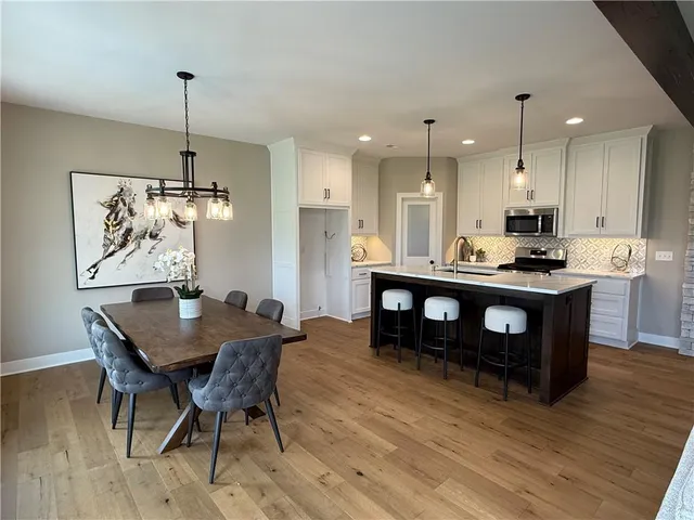 $535,000 | 4133 Northeast Dearborn Lane, Lee's Summit, MO 64064