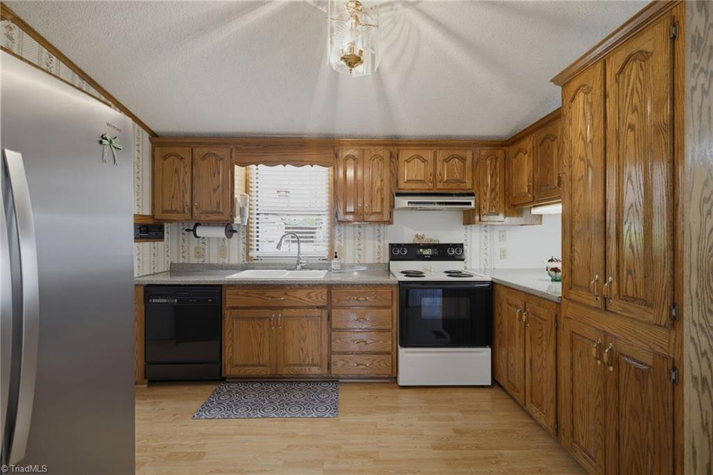 1010 John Hill Road Walnut Cove, NC 27052 - Photo 10 of 46