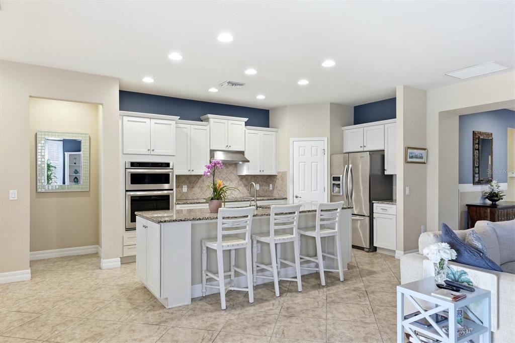 19454 Rizzuto Street Venice, FL 34293 - Photo 15 of 62