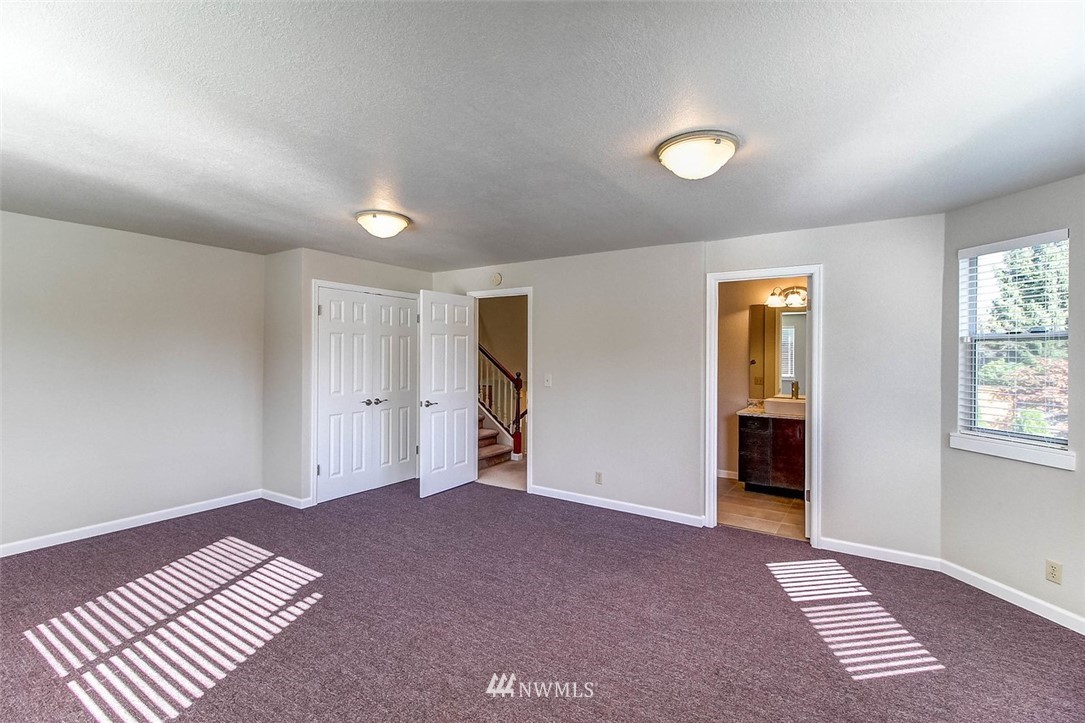 521 225th Place Southeast Bothell, WA 98021 - Photo 12 of 25 Gallery Image 12