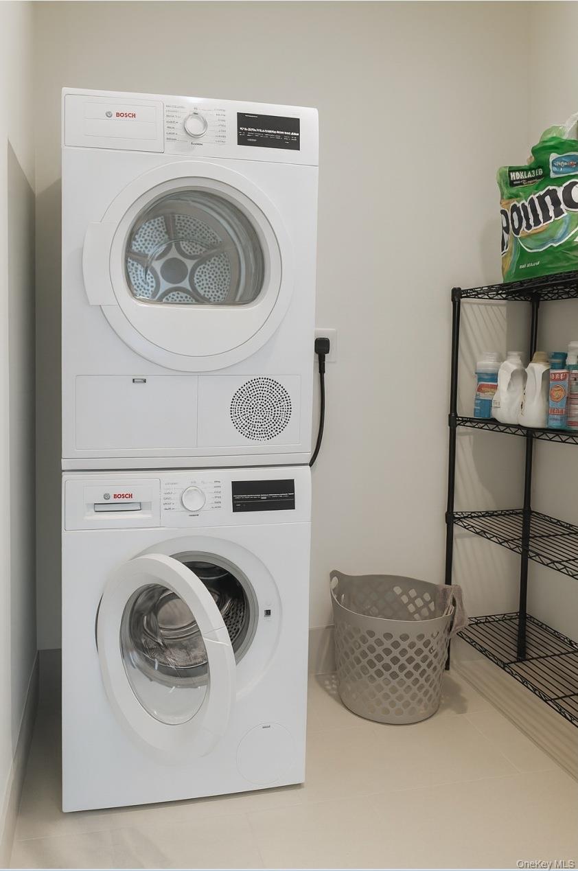 131-03 40 Road, Unit 18M Queens, NY 11354 - Photo 14 of 22 Gallery Image 14