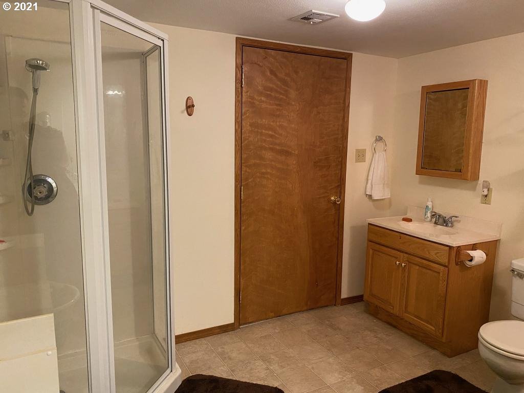34515 Garoutte Road Cottage Grove, OR 97424 - Photo 14 of 16 Gallery Image 14