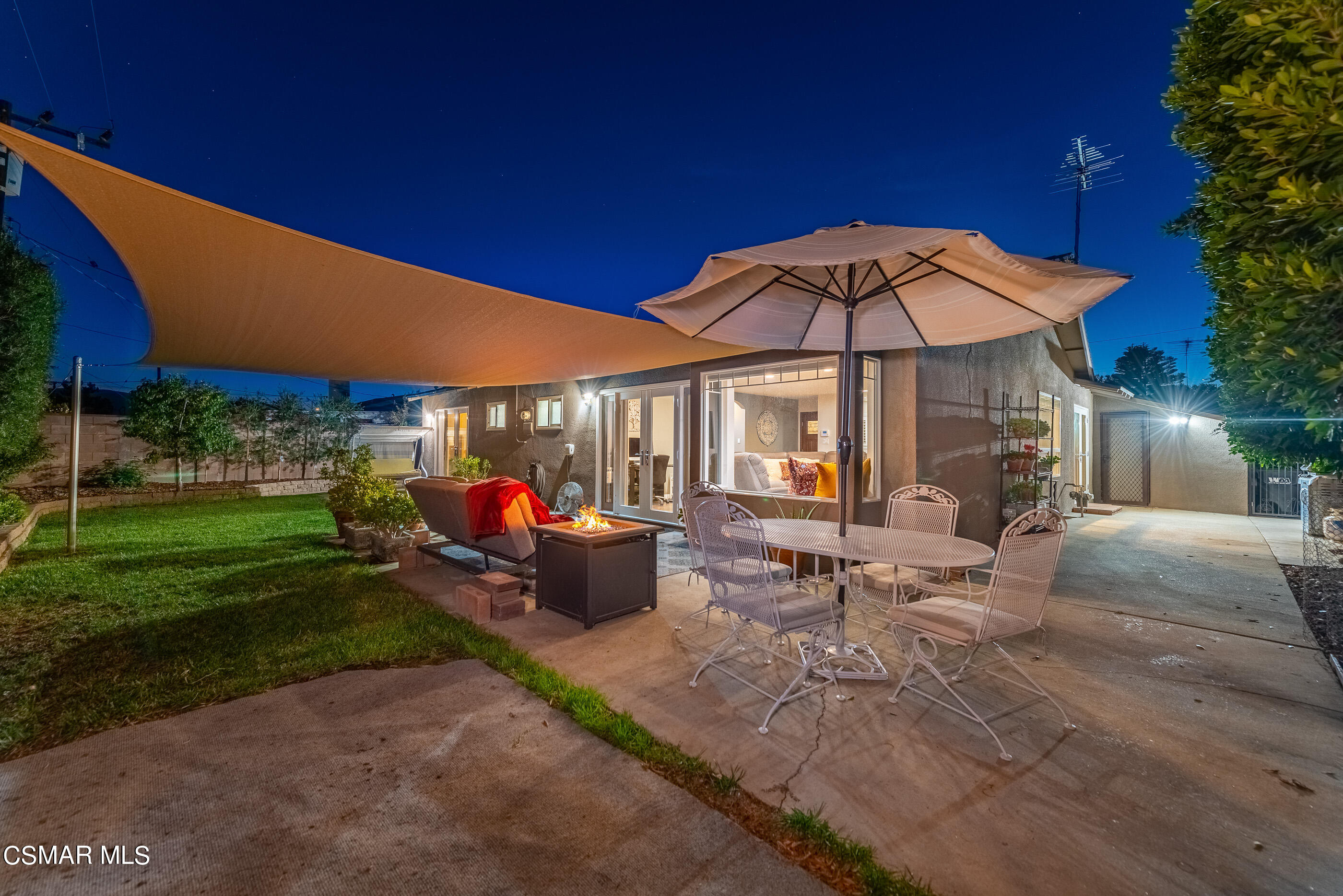 2066 Hurles Avenue Simi Valley, CA 93063 - Photo 6 of 50 a view of a child park