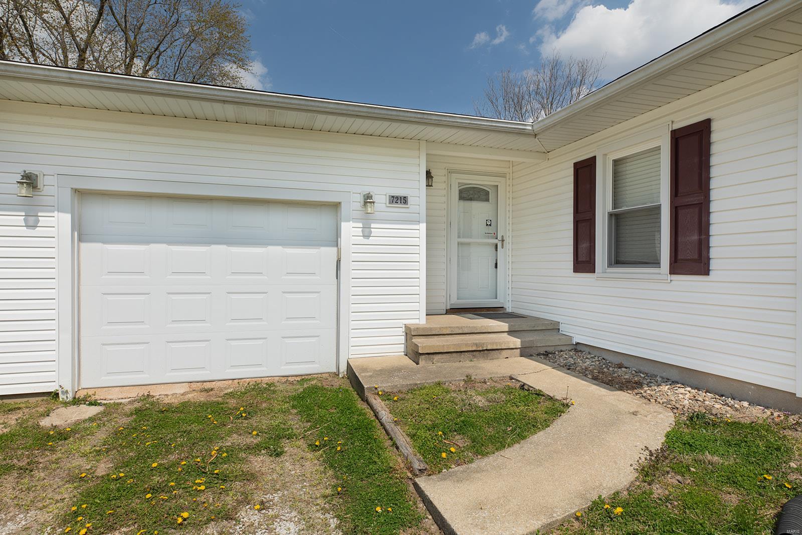 7215 Renken Road Dorsey, IL 62021 - Photo 4 of 24