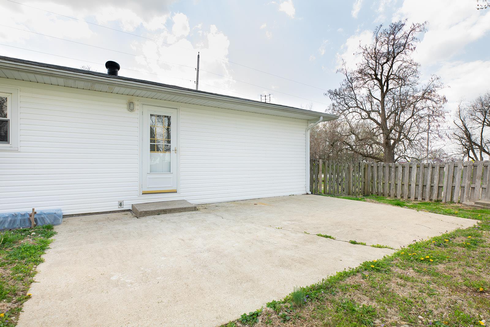 7215 Renken Road Dorsey, IL 62021 - Photo 8 of 24