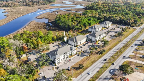 $244,999 | 2501 Bienville Boulevard, Unit 127, Ocean Springs, MS 39564