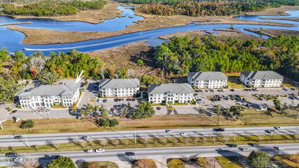 $244,999 | 2501 Bienville Boulevard, Unit 127, Ocean Springs, MS 39564