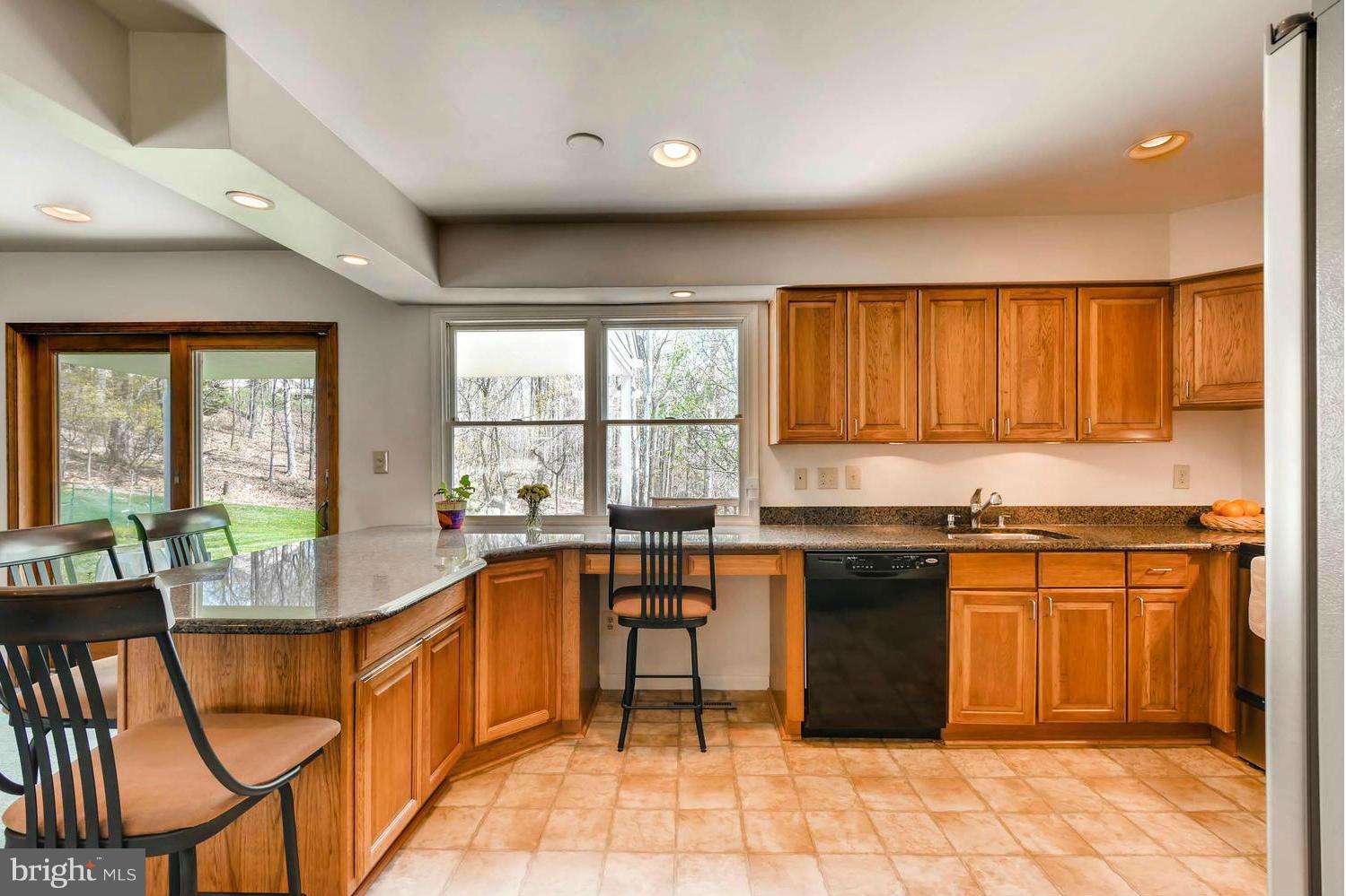 10815 Sandringham Road Cockeysville, MD 21030 - Photo 3 of 30 Kitchen