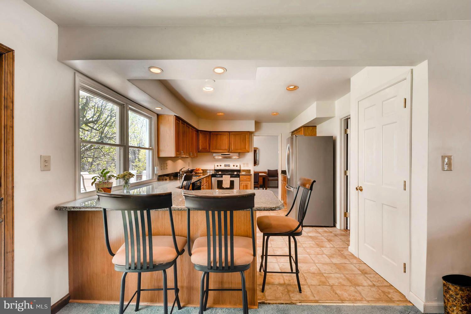 10815 Sandringham Road Cockeysville, MD 21030 - Photo 4 of 30 Kitchen