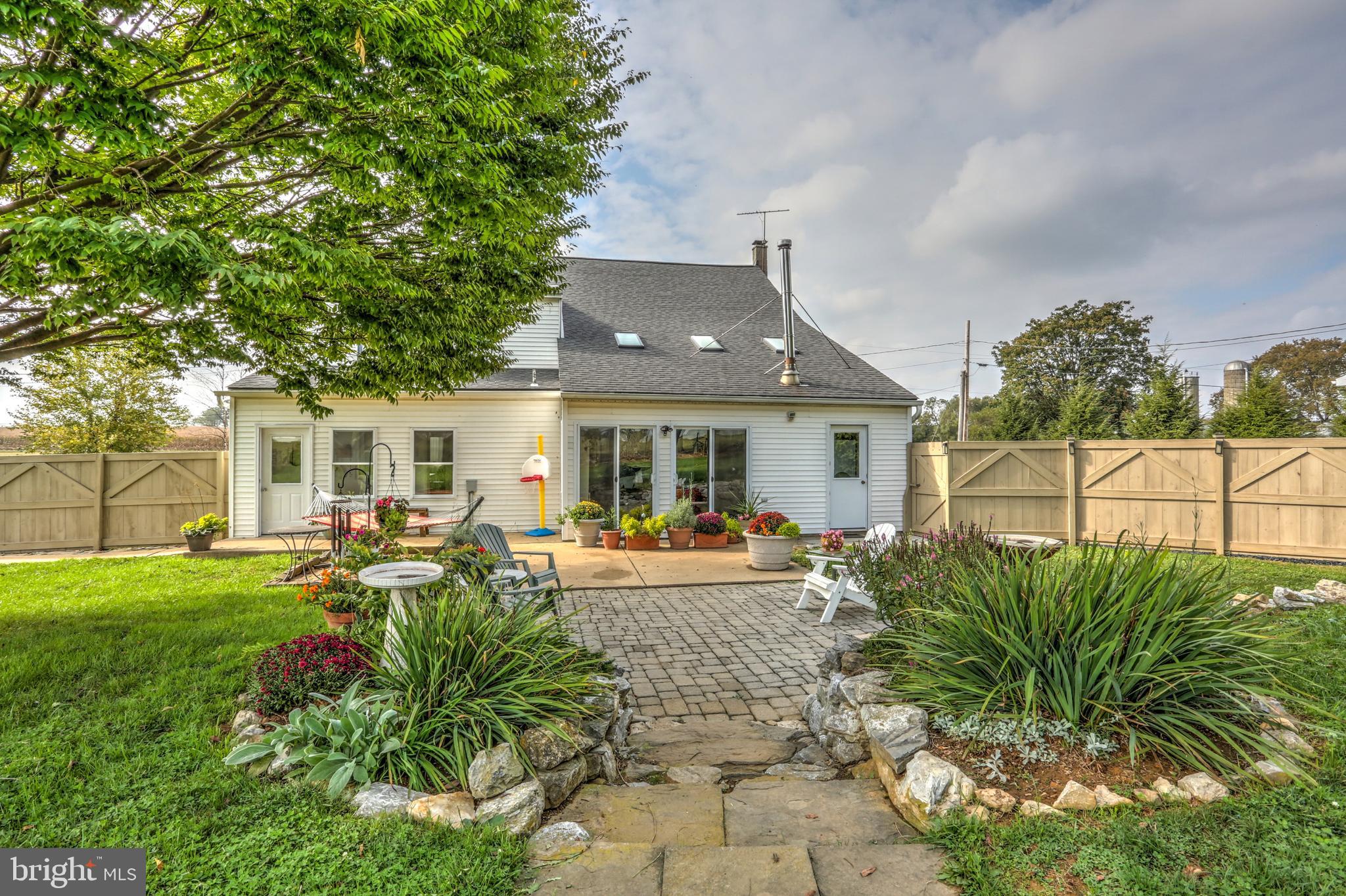 2392 Horseshoe Road Bird-in-Hand, PA 17505 - Photo 14 of 71 Gallery Image 14