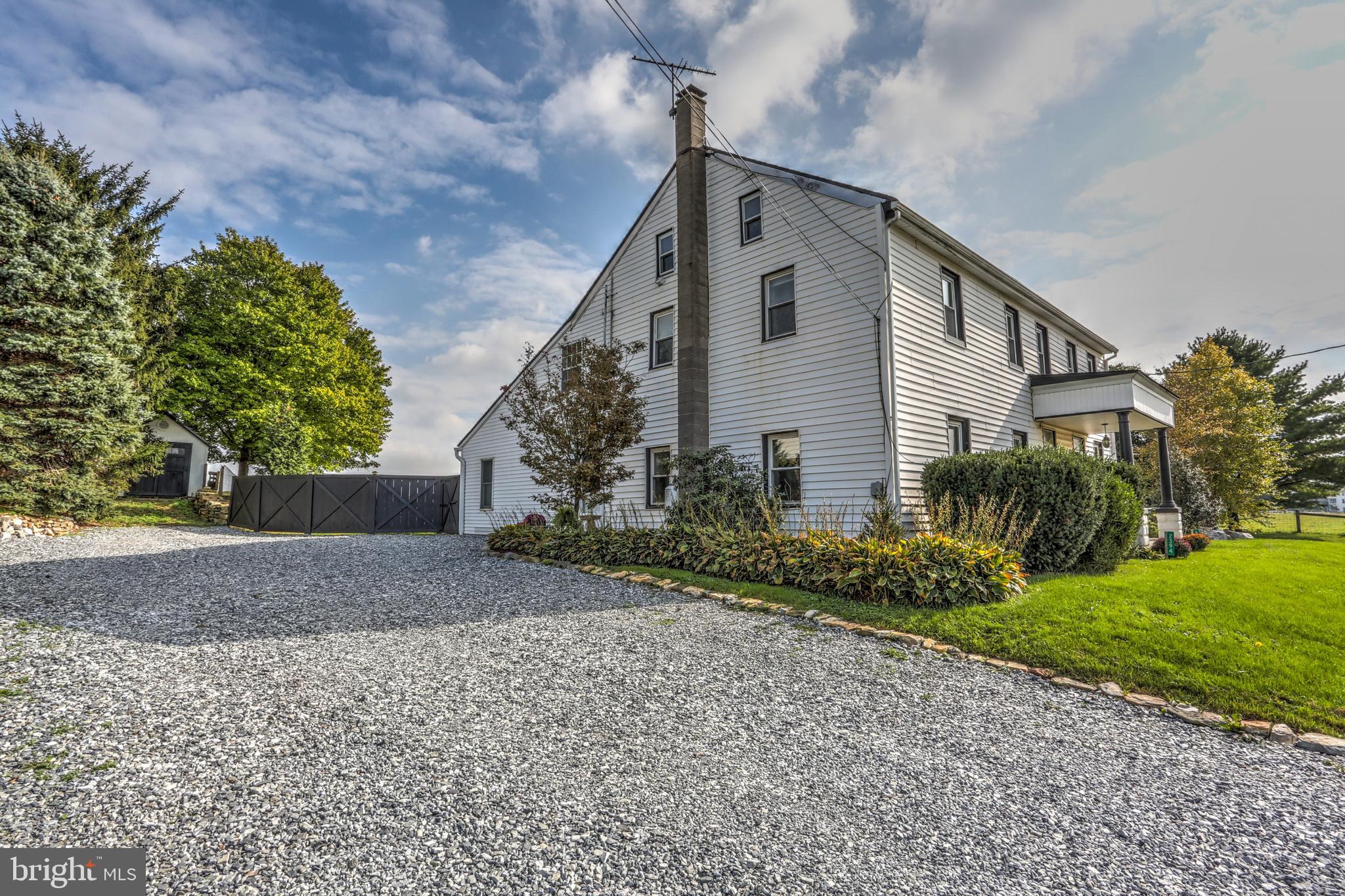 2392 Horseshoe Road Bird-in-Hand, PA 17505 - Photo 5 of 71 Gallery Image 5