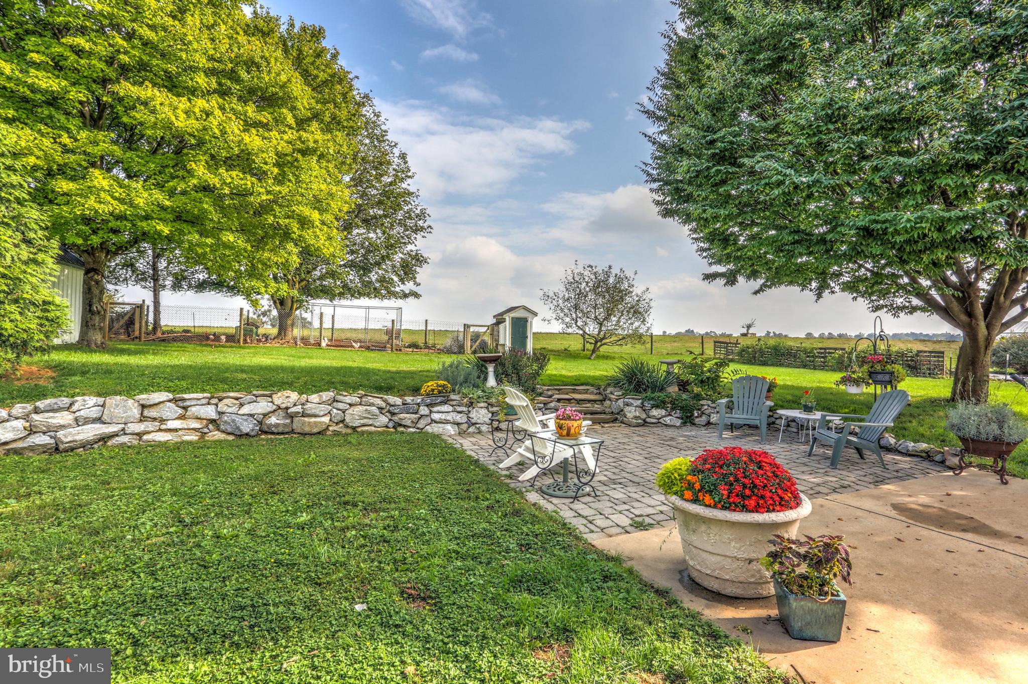 2392 Horseshoe Road Bird-in-Hand, PA 17505 - Photo 7 of 71 Gallery Image 7