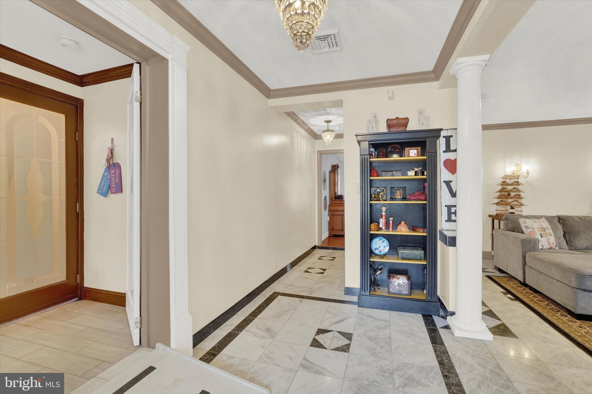 420 Chancellor Road York, PA 17403 - Photo 3 of 40