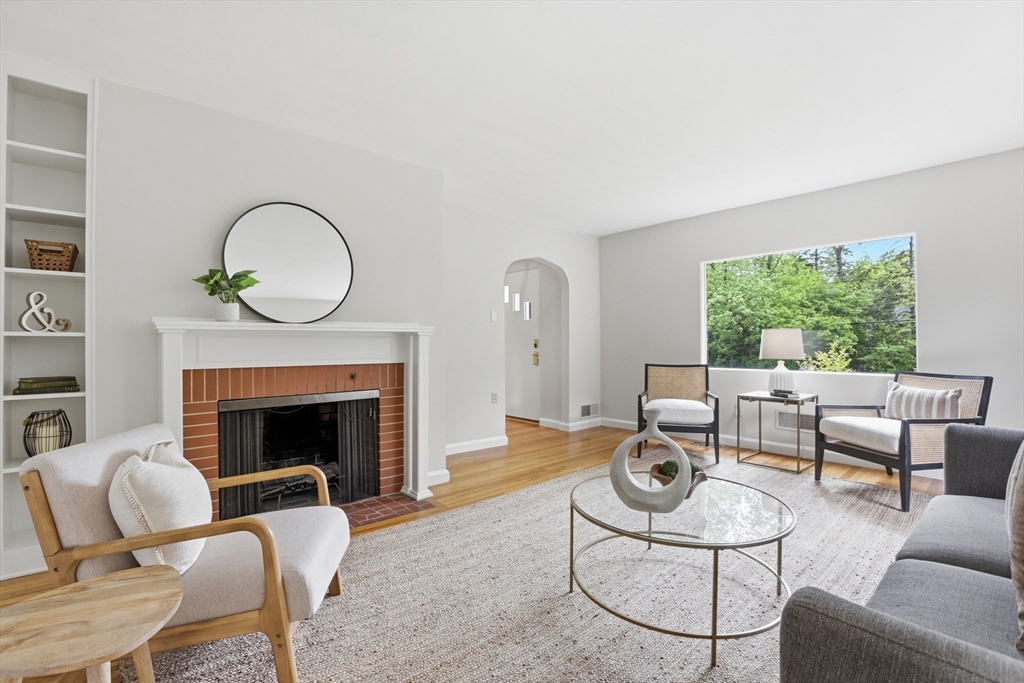 106 Concord Road Bedford, MA 01730 - Photo 11 of 38